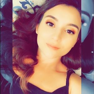 Meet your Posher, Hailey